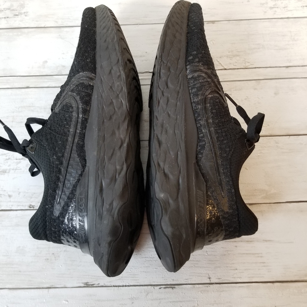 Nike React Infinity Run Flyknit Triple Black Runn… - image 7